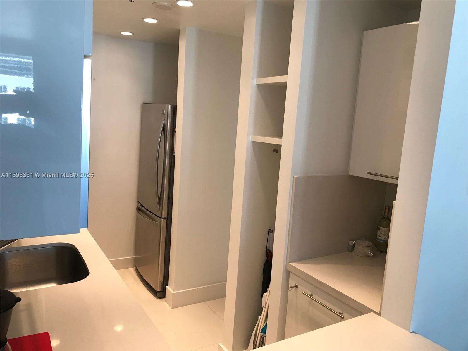 Decoplage Unit #808 | Picture 10