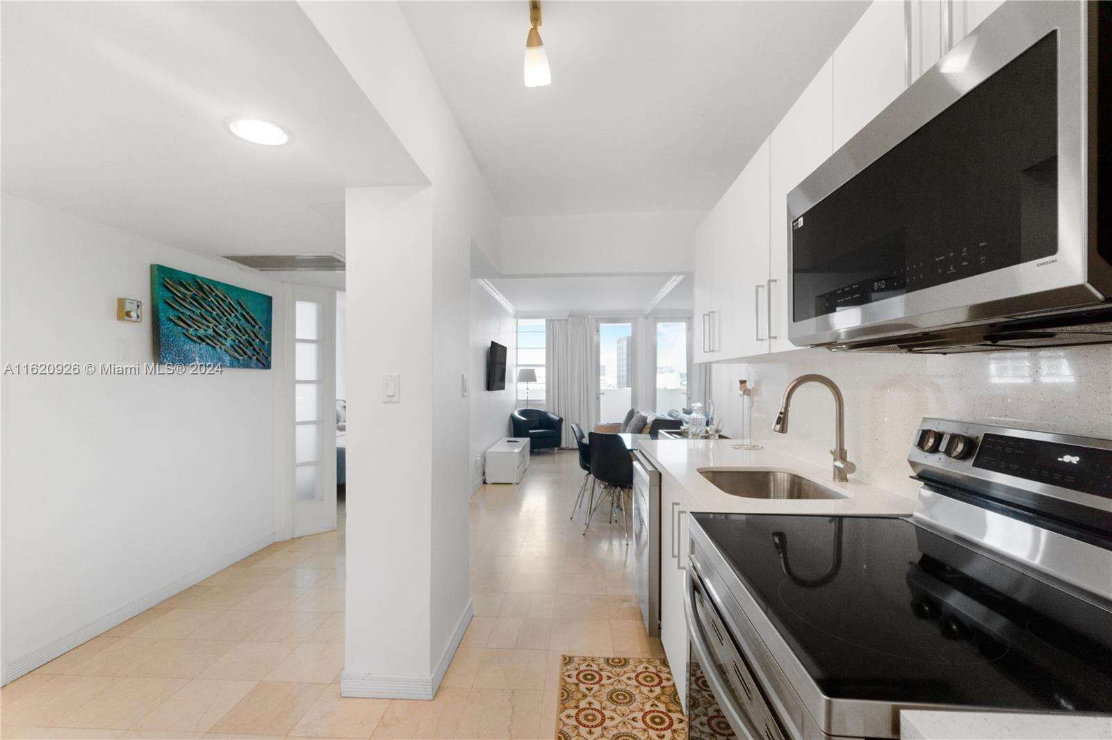 Decoplage Unit #820 | Picture 4