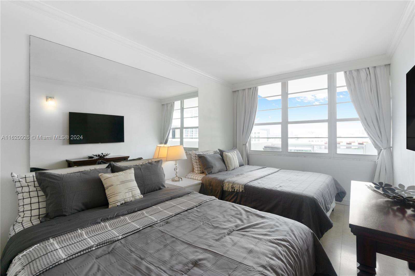 Decoplage Unit #820 | Picture 5