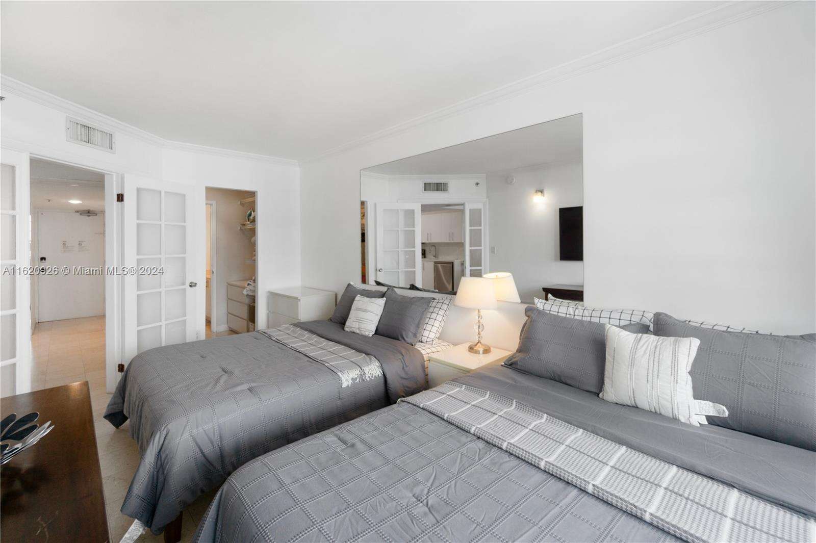 Decoplage Unit #820 | Picture 8