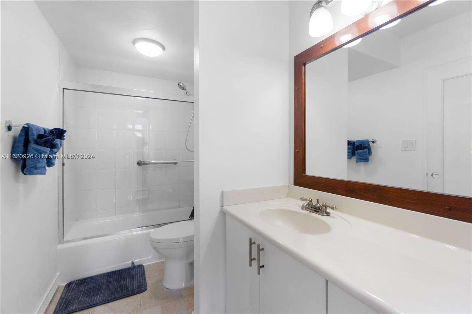 Decoplage Unit #820 | Picture 9