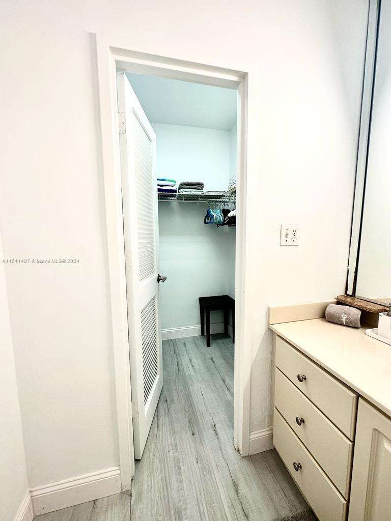 Decoplage Unit #1032 | Picture 8