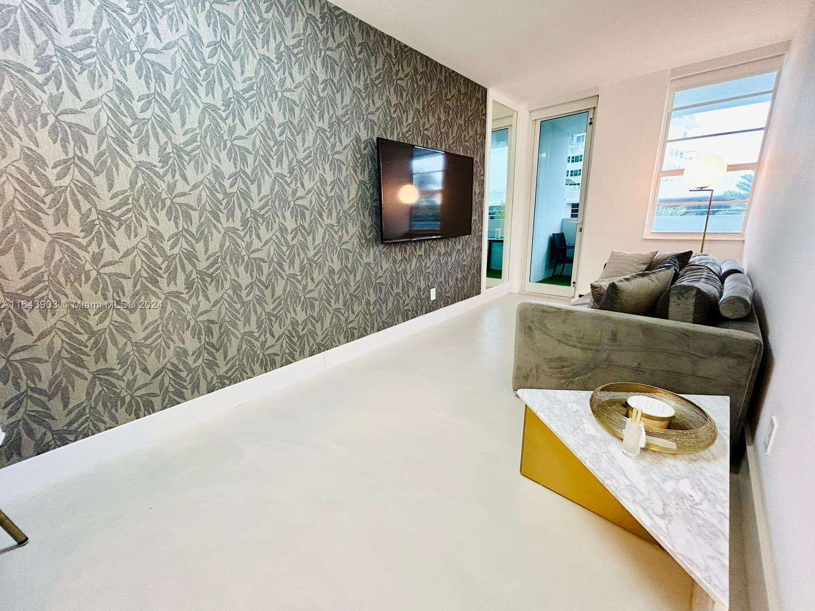 Decoplage Unit #445 | Picture 2