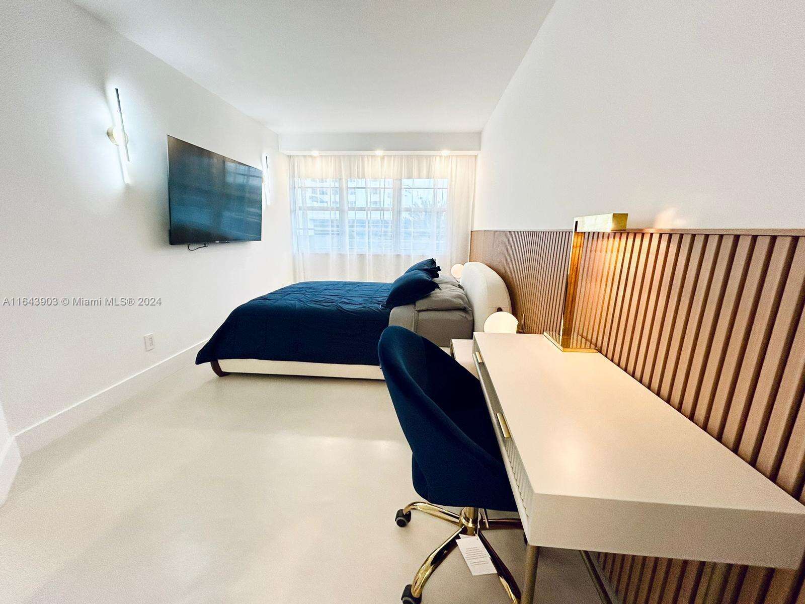 Decoplage Unit #445 | Picture 11