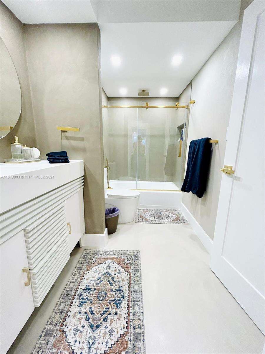 Decoplage Unit #445 | Picture 16