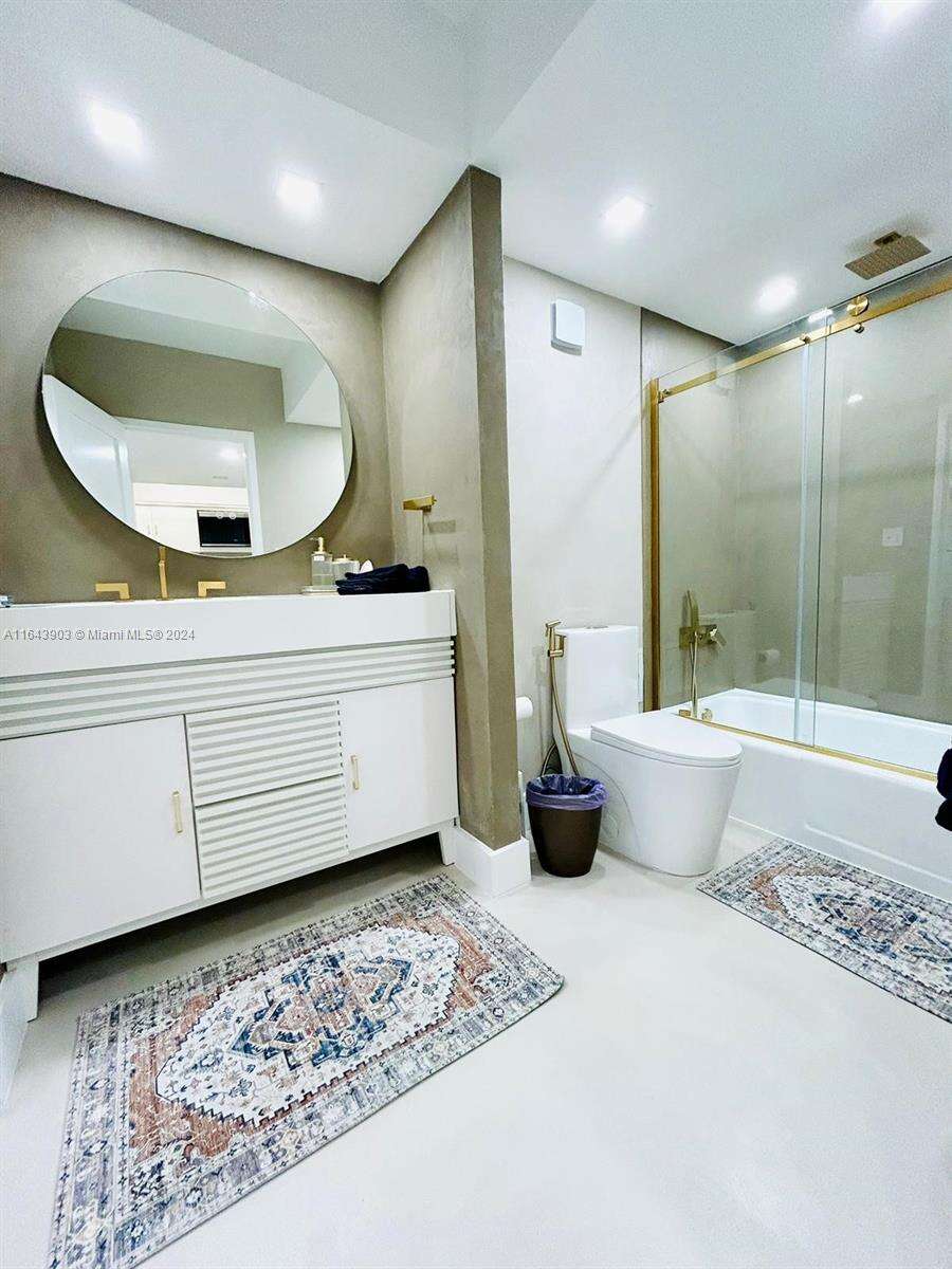 Decoplage Unit #445 | Picture 17