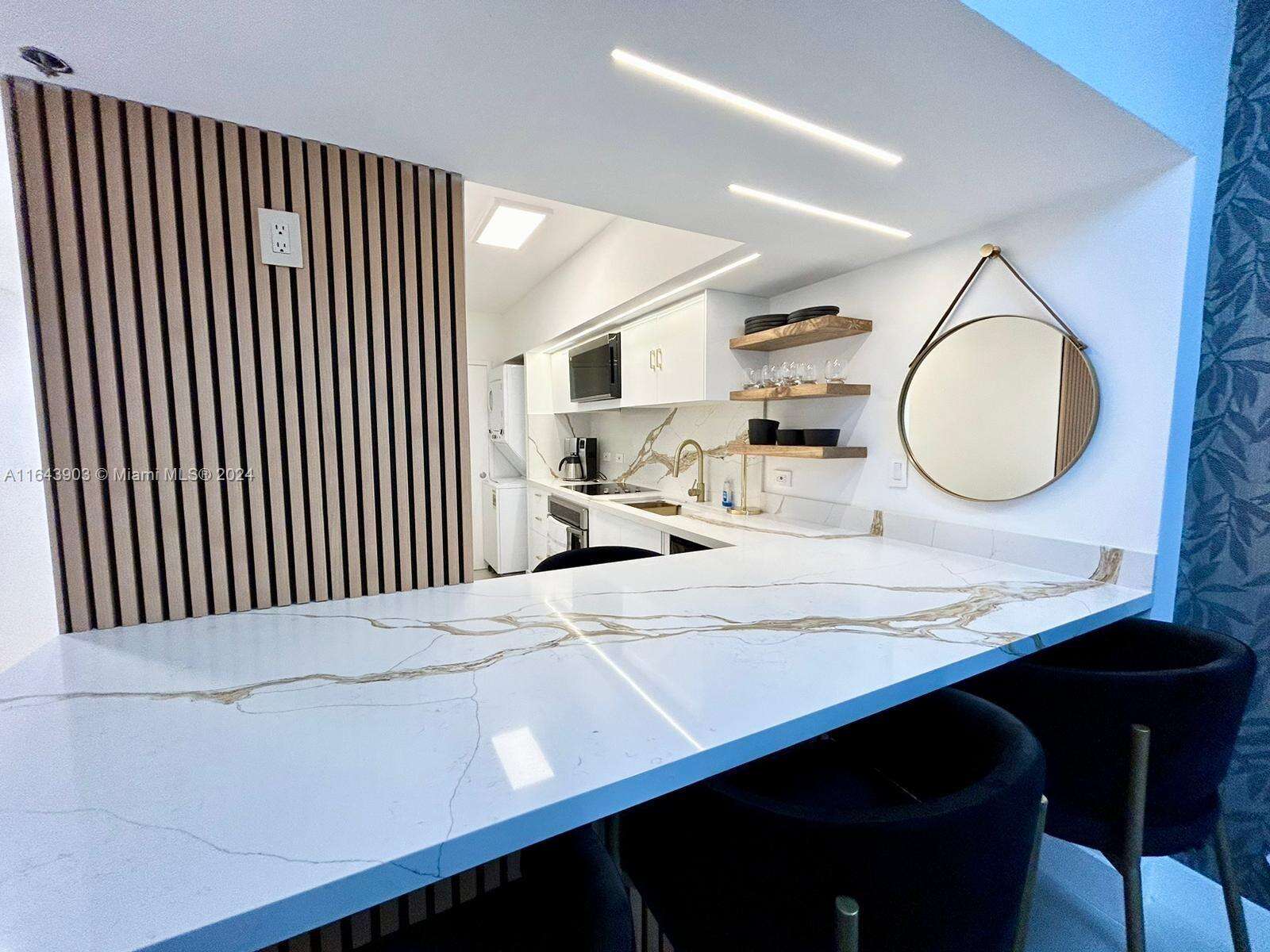 Decoplage Unit #445 | Picture 5