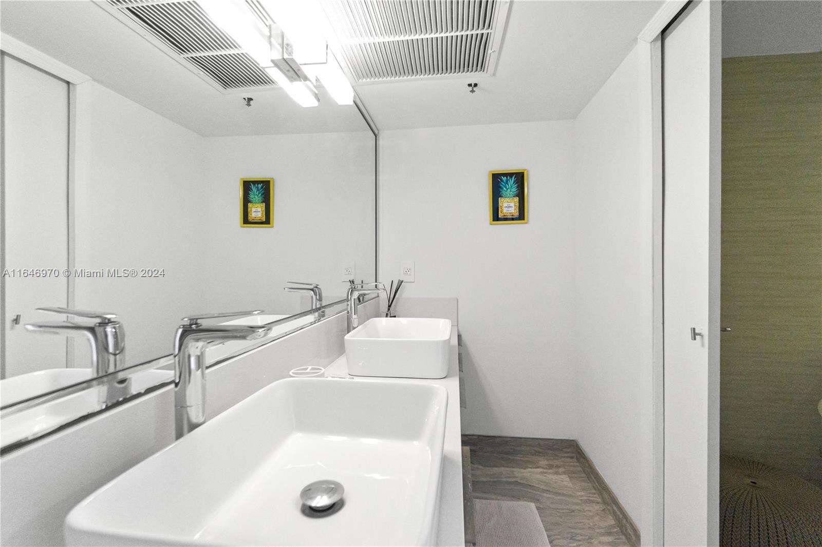 Decoplage Unit #548 | Picture 17