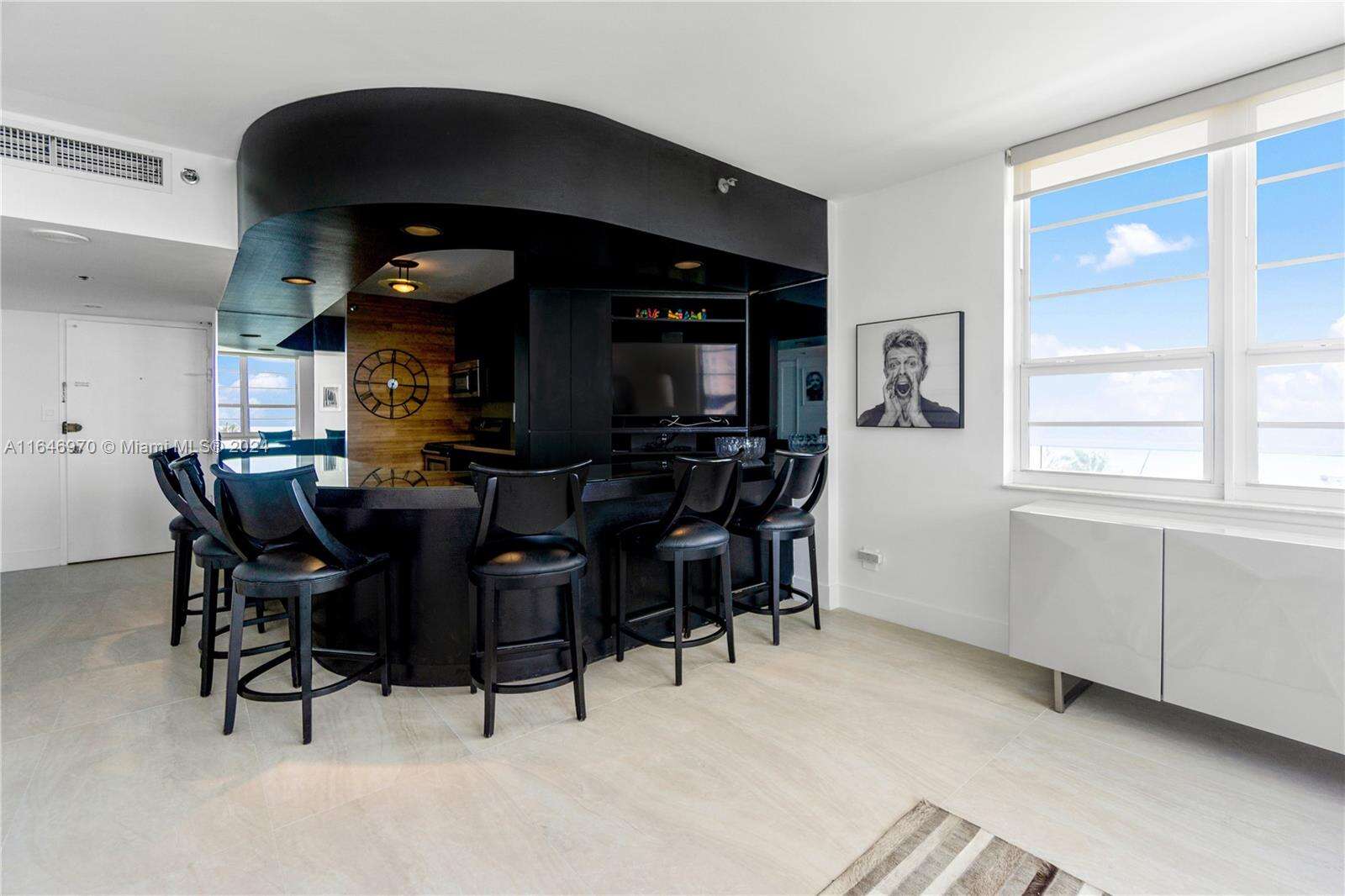 Decoplage Unit #548 | Picture 4