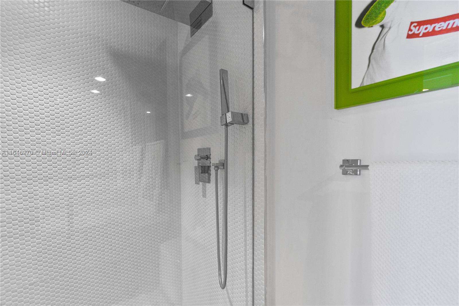 Decoplage Unit #548 | Picture 8