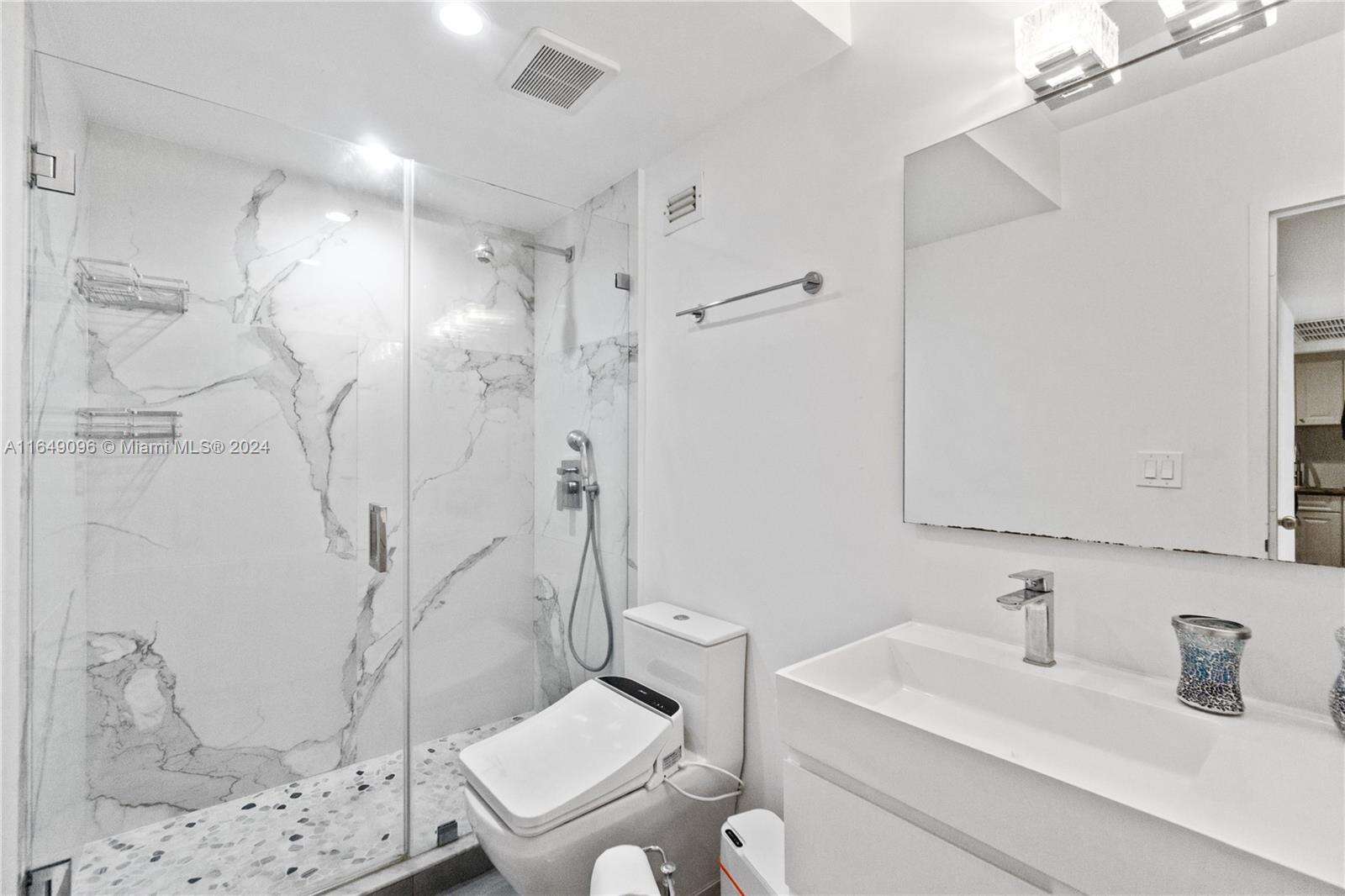 Decoplage Unit #1135 | Picture 13