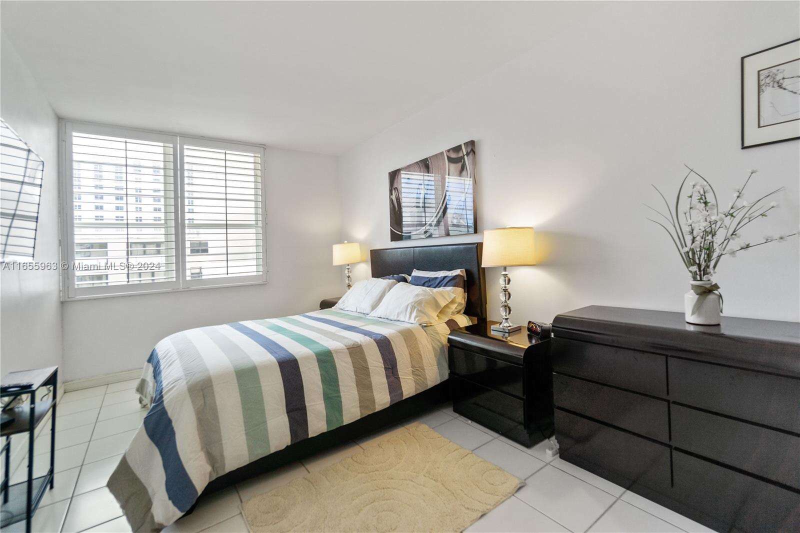 Decoplage Unit #924 | Picture 9