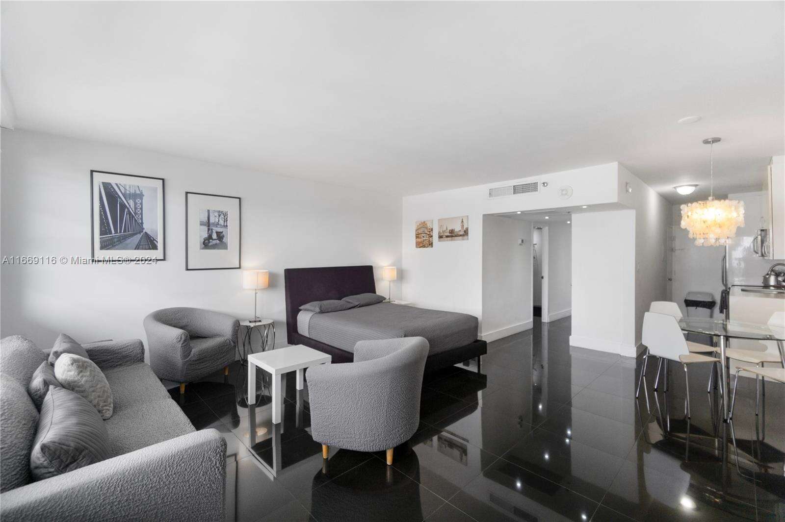 Decoplage Unit #1418 | Picture 2