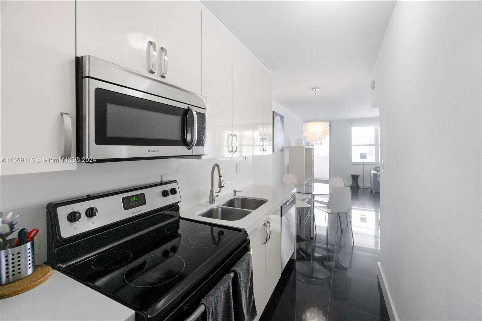 Decoplage Unit #1418 | Picture 6