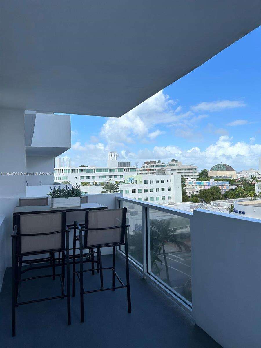 Decoplage Unit #608 | Picture 30