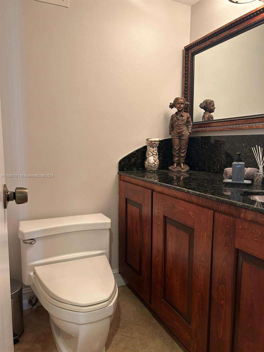 Decoplage Unit #608 | Picture 9