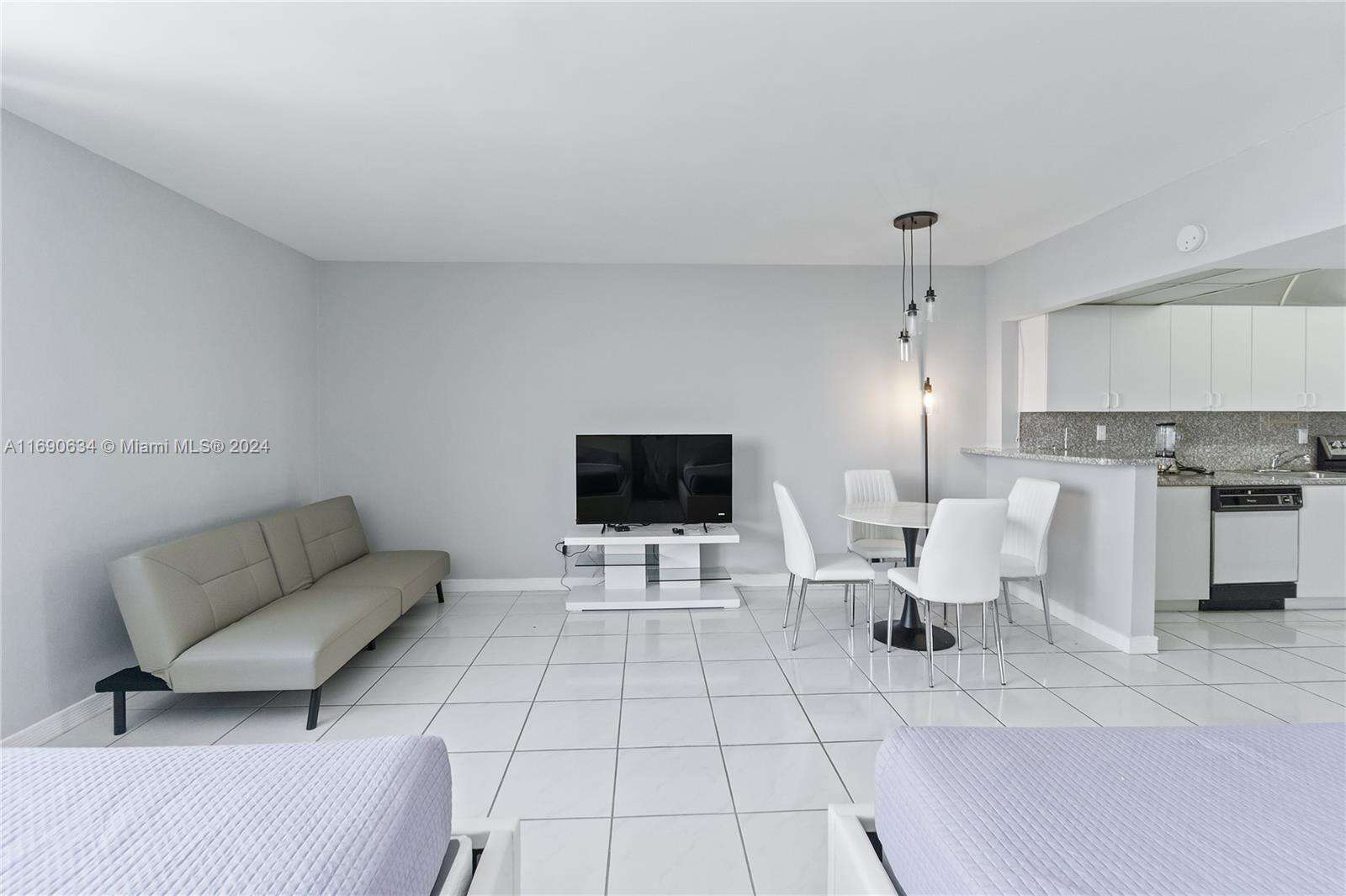 Decoplage Unit #1016 | Picture 3