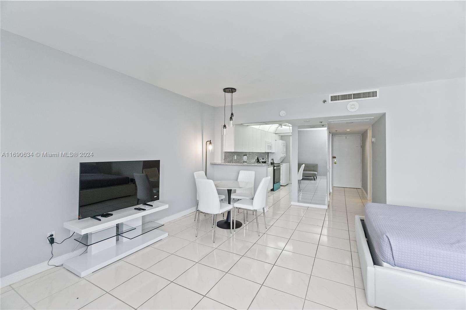 Decoplage Unit #1016 | Picture 6