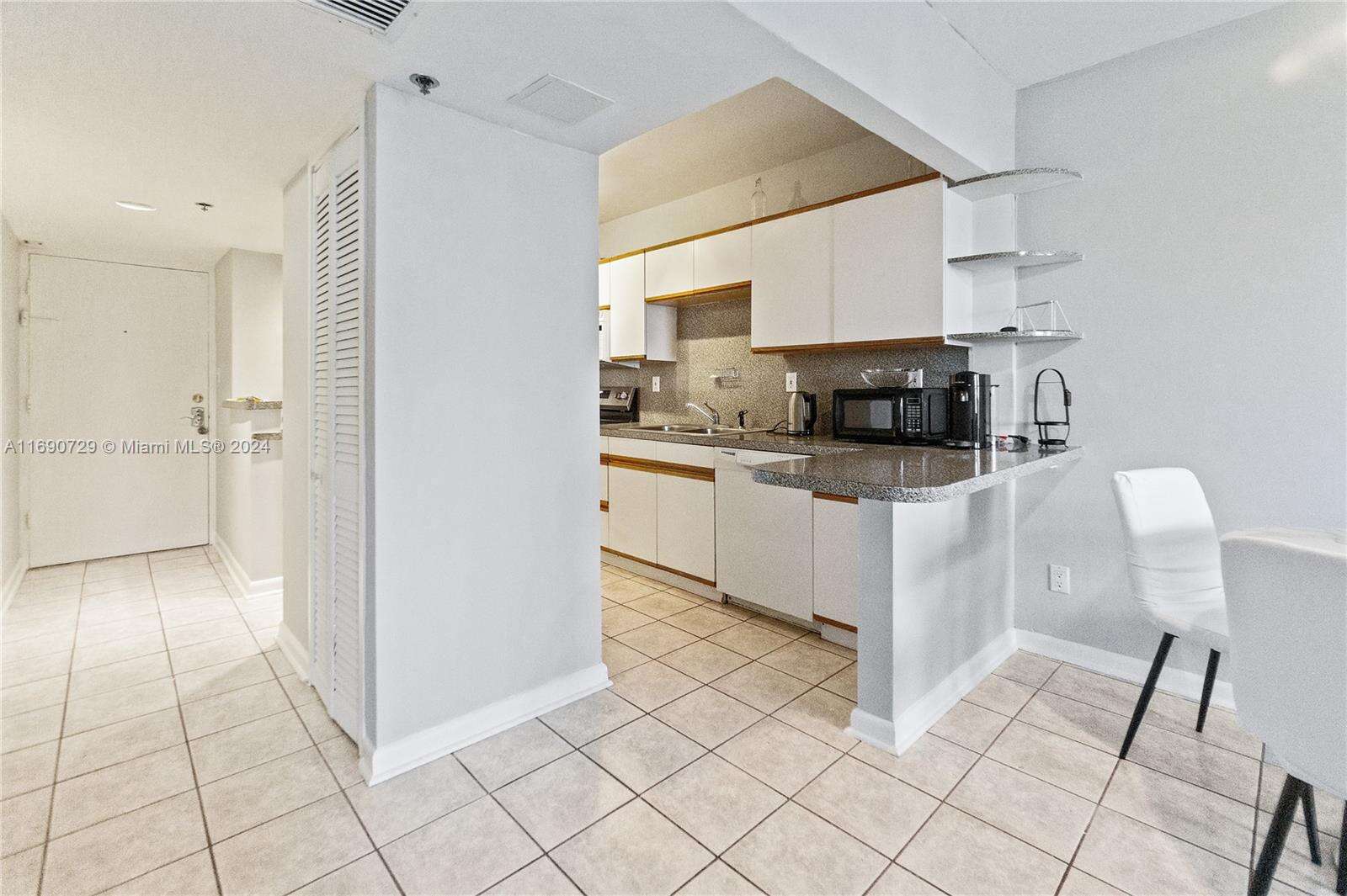 Decoplage Unit #1019 | Picture 5