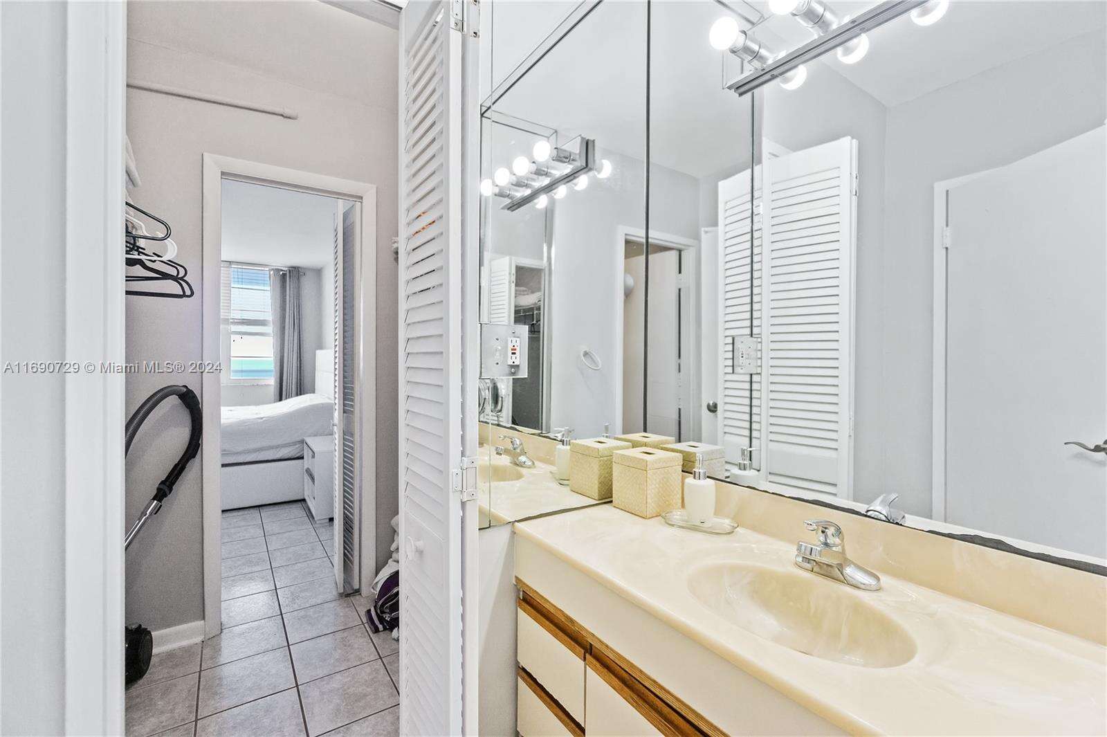 Decoplage Unit #1019 | Picture 8