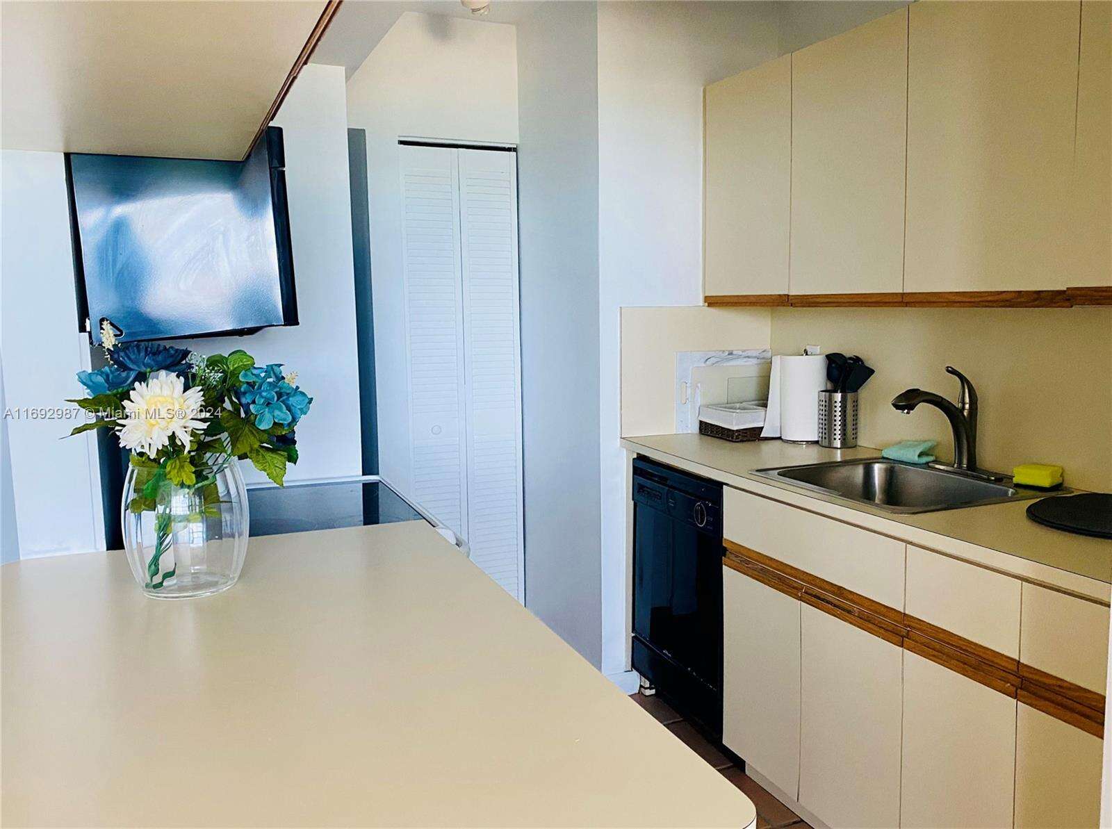 Decoplage Unit #1115 | Picture 8