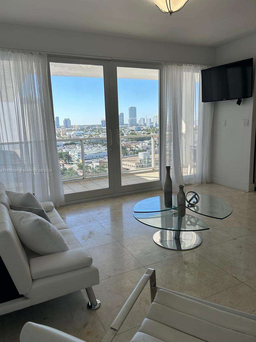 Decoplage South Beach For Rent | Unit #PH14