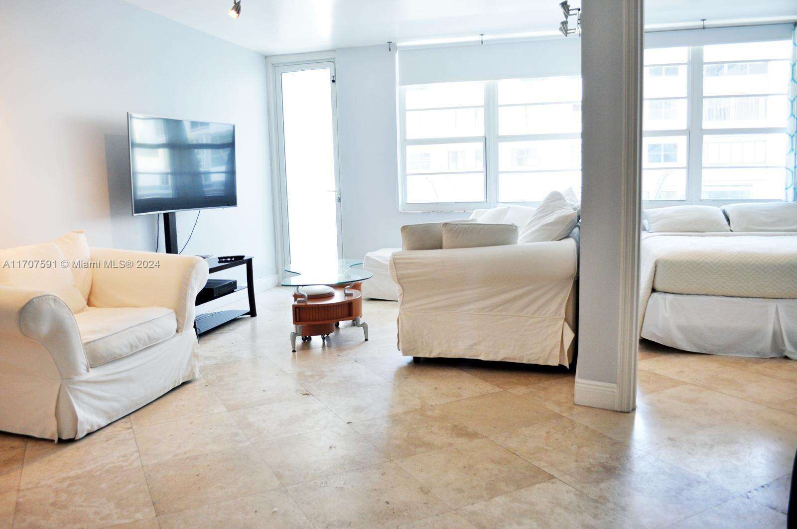 Decoplage South Beach For Rent | Unit #728