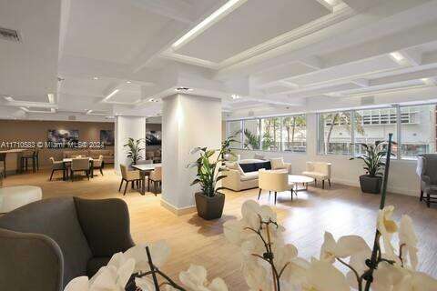 Decoplage Unit #739 | Picture 31