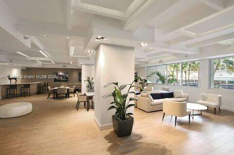 Decoplage Unit #739 | Picture 32