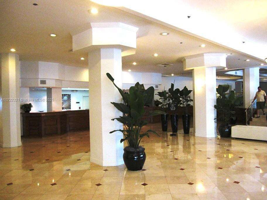 Decoplage Unit #444 | Picture 15