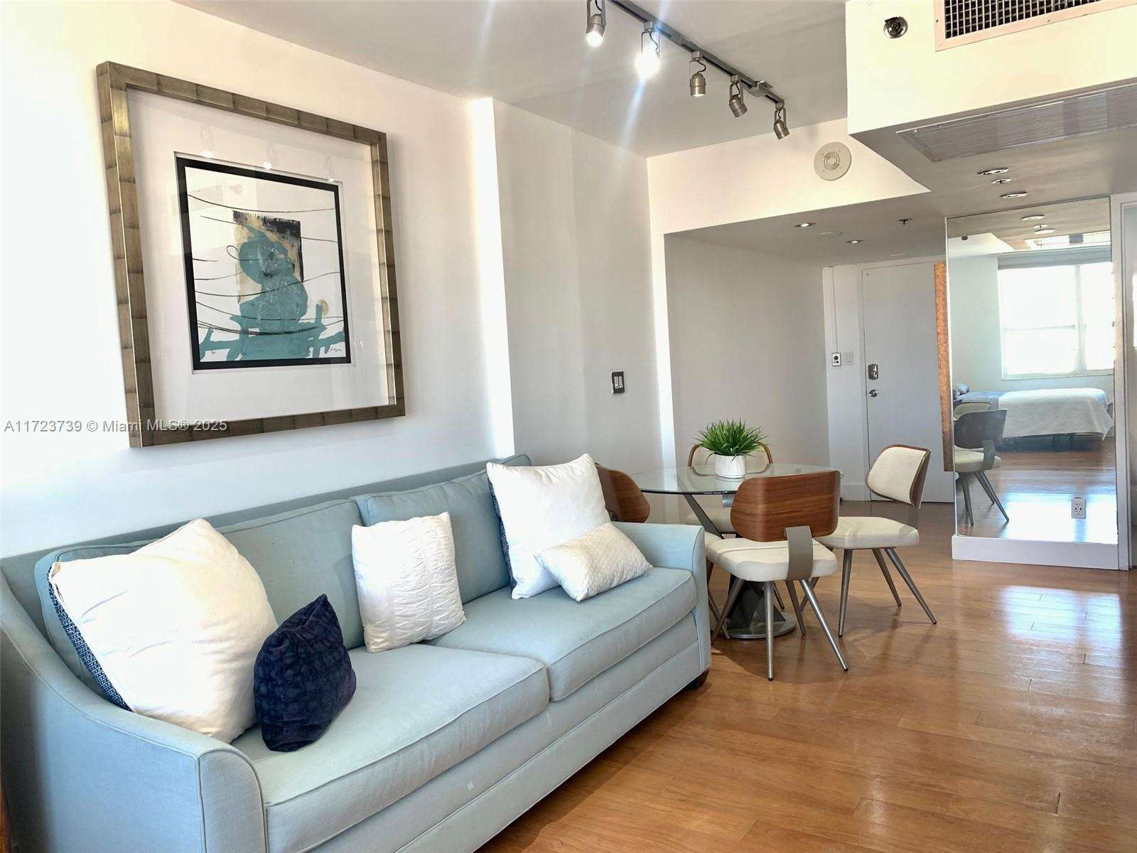 Decoplage South Beach For Rent | Unit #1514A