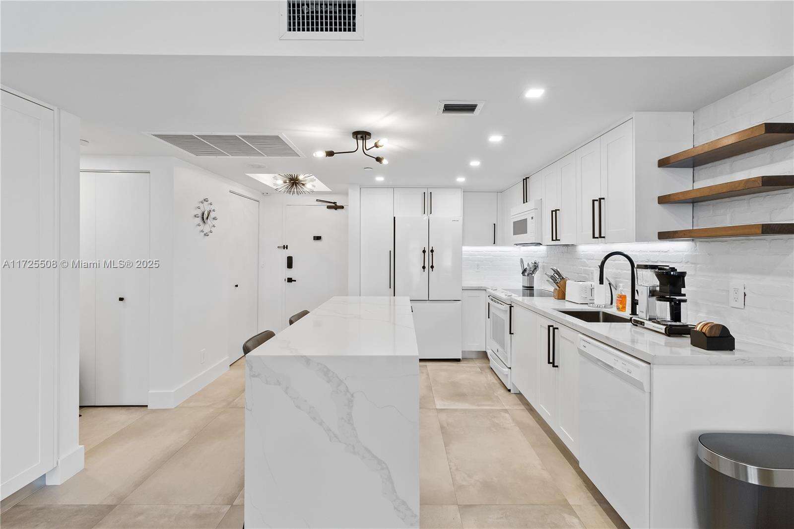 Decoplage Unit #1033 | Picture 10