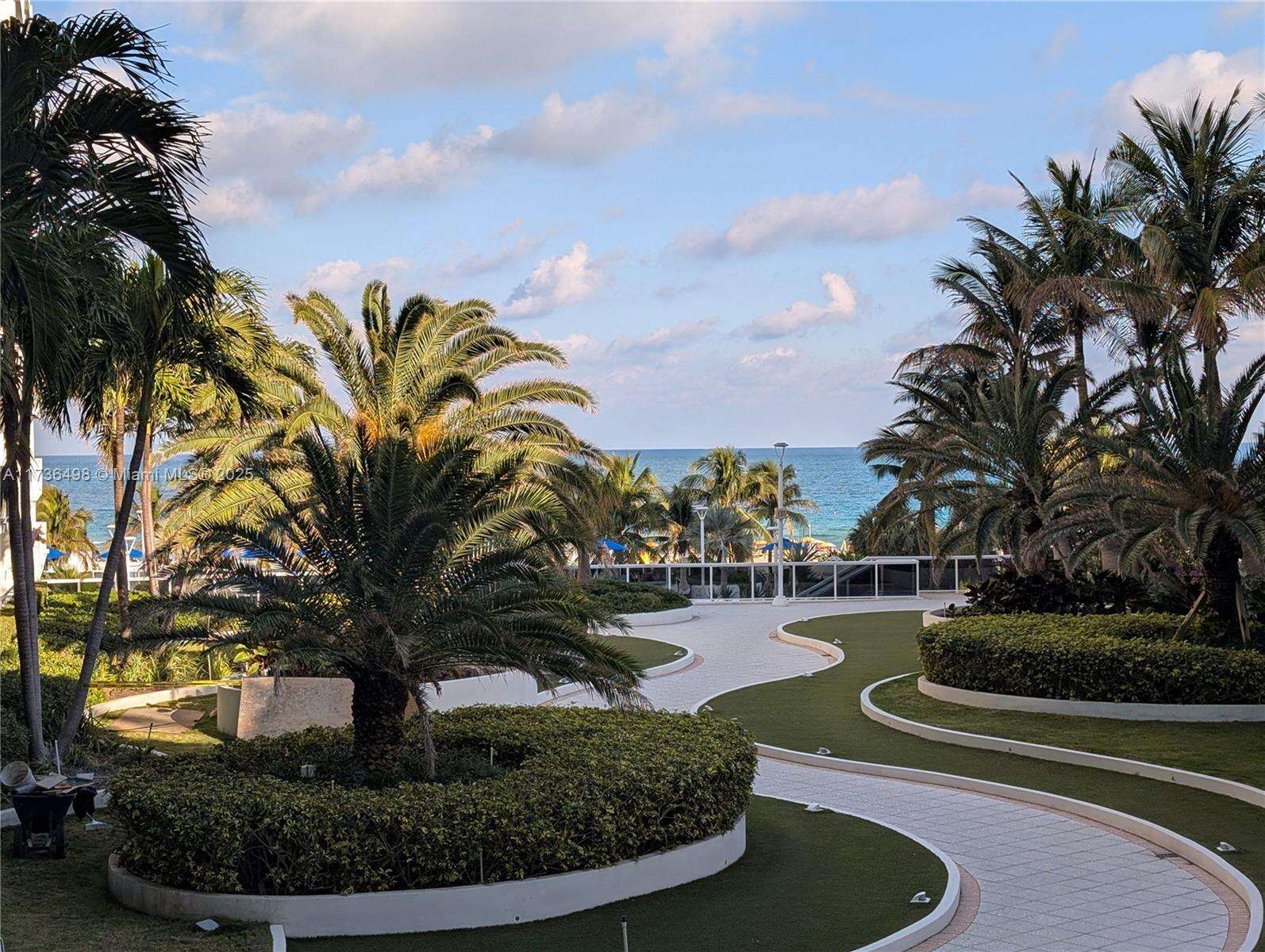 Decoplage Unit #417 | Picture 1