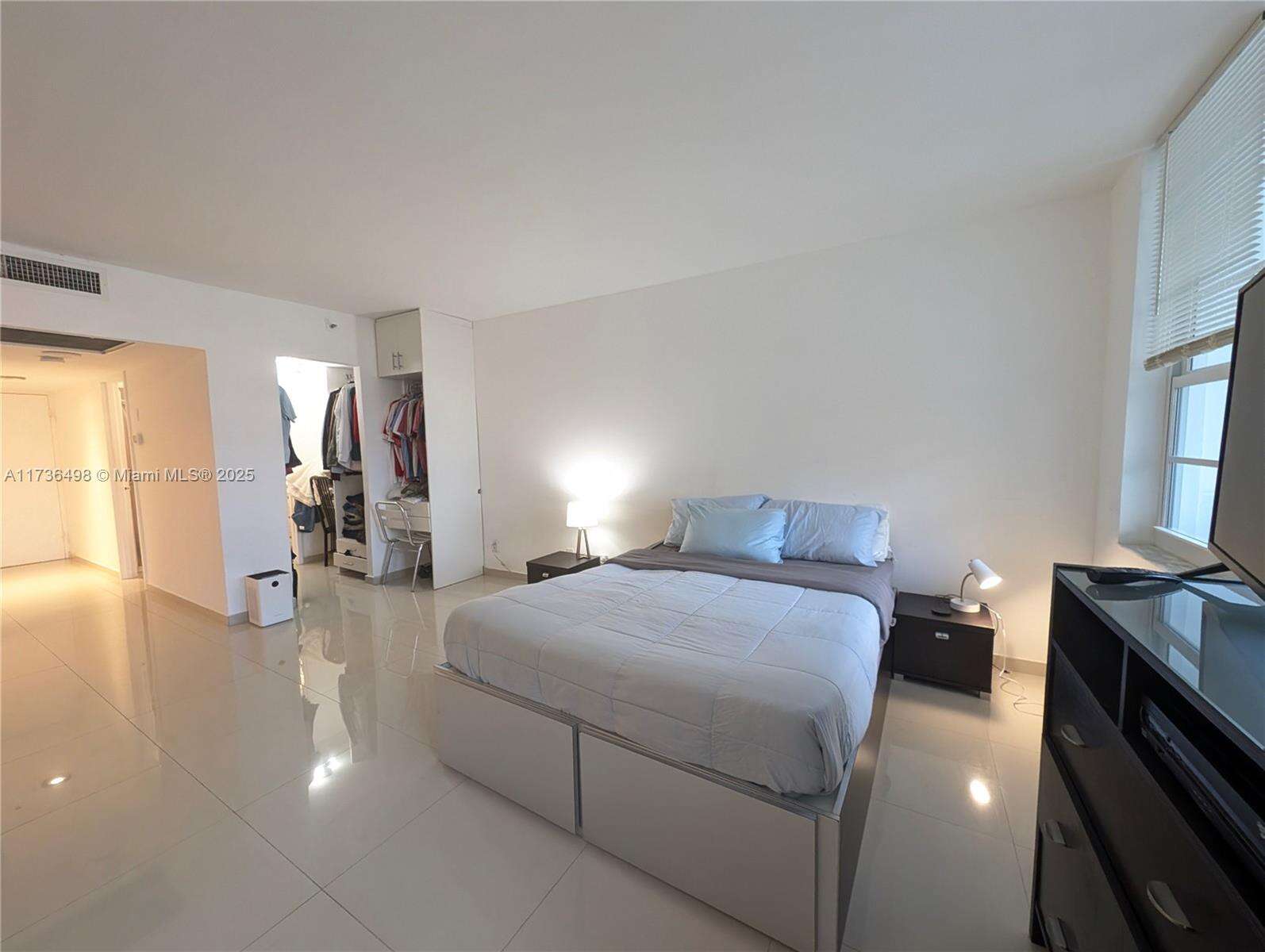 Decoplage Unit #417 | Picture 10