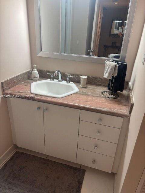 Decoplage Unit #821 | Picture 7