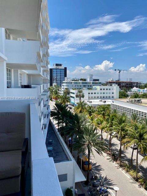 Decoplage Unit #727 | Picture 16