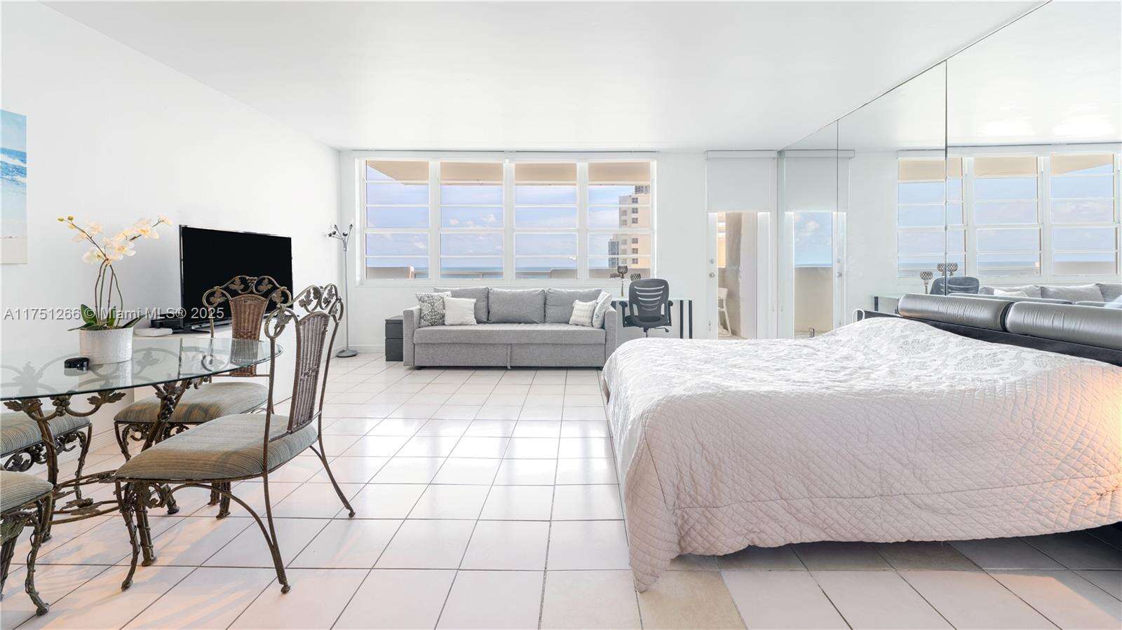 Decoplage Unit #1136 | Picture 2