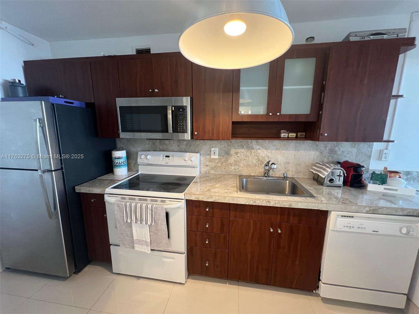 Decoplage Unit #945 | Picture 13