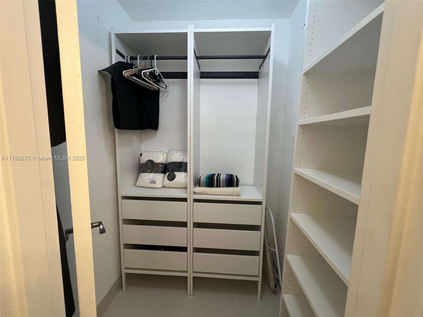 Decoplage Unit #945 | Picture 20