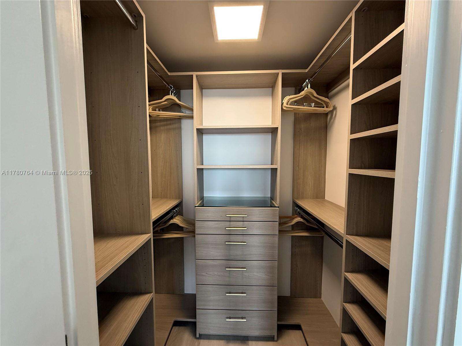 Decoplage Unit #1218 | Picture 10