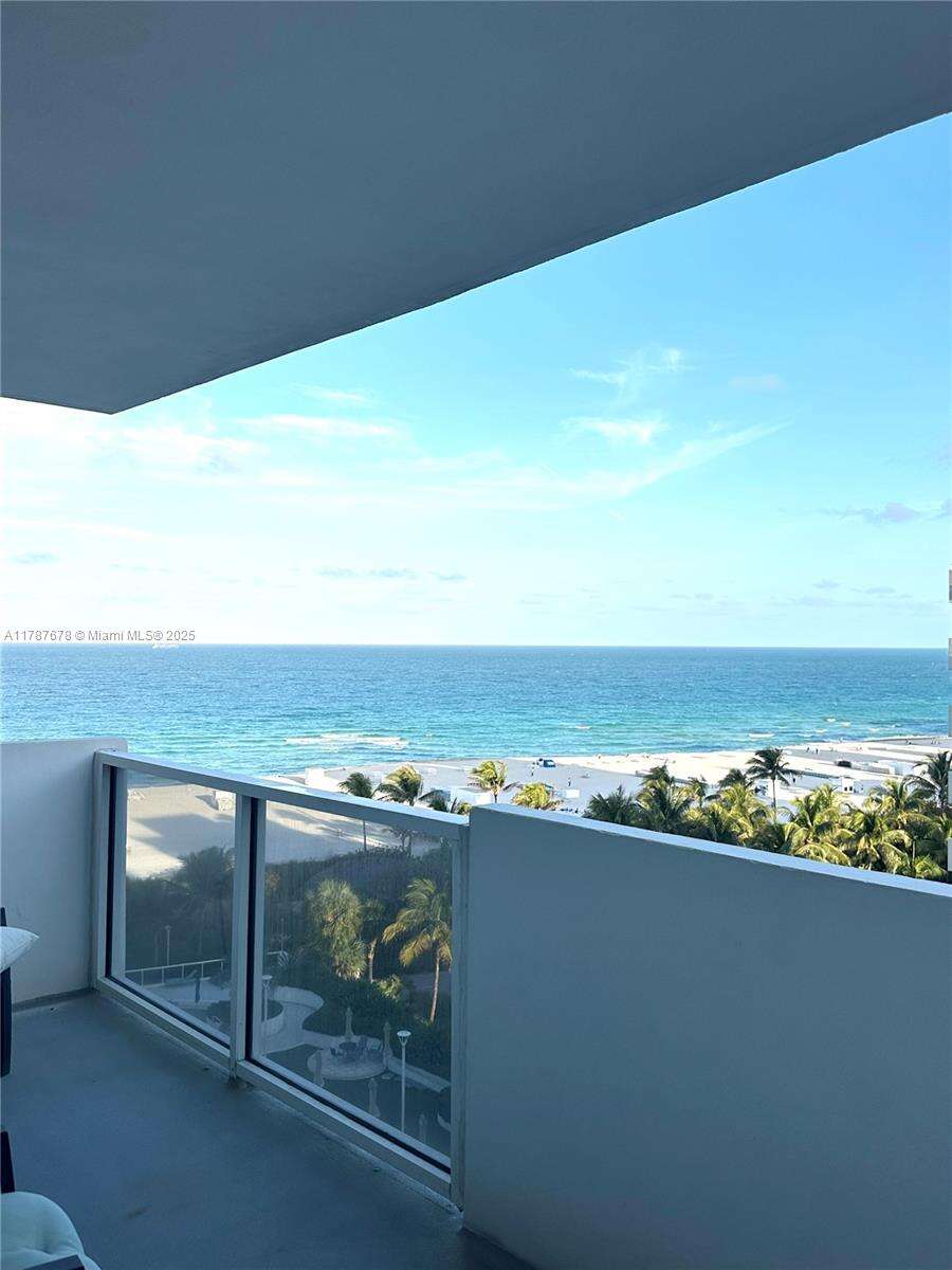 Decoplage South Beach For Rent | Unit #936