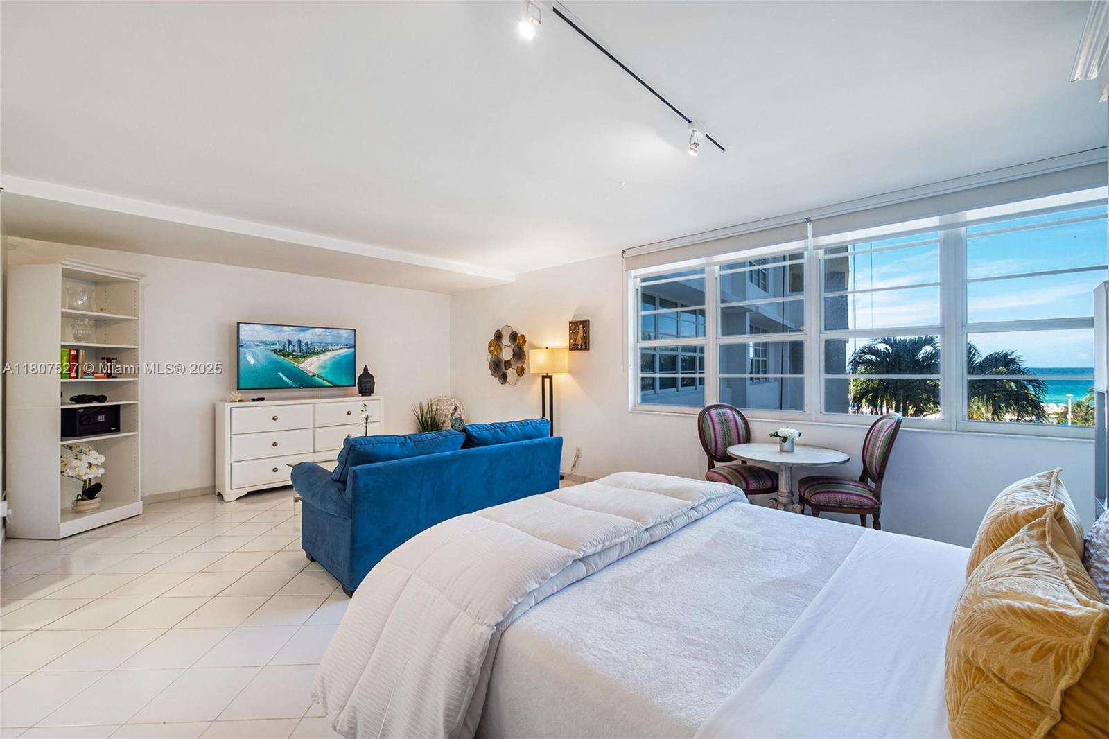 Decoplage South Beach For Rent | Unit #515