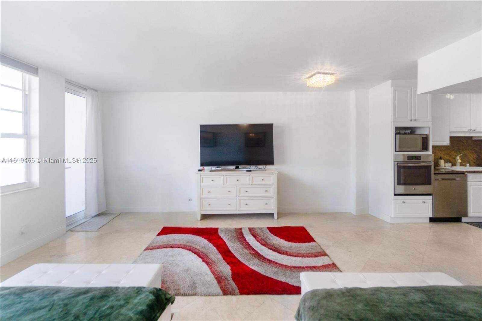 Decoplage Unit #827 | Picture 5