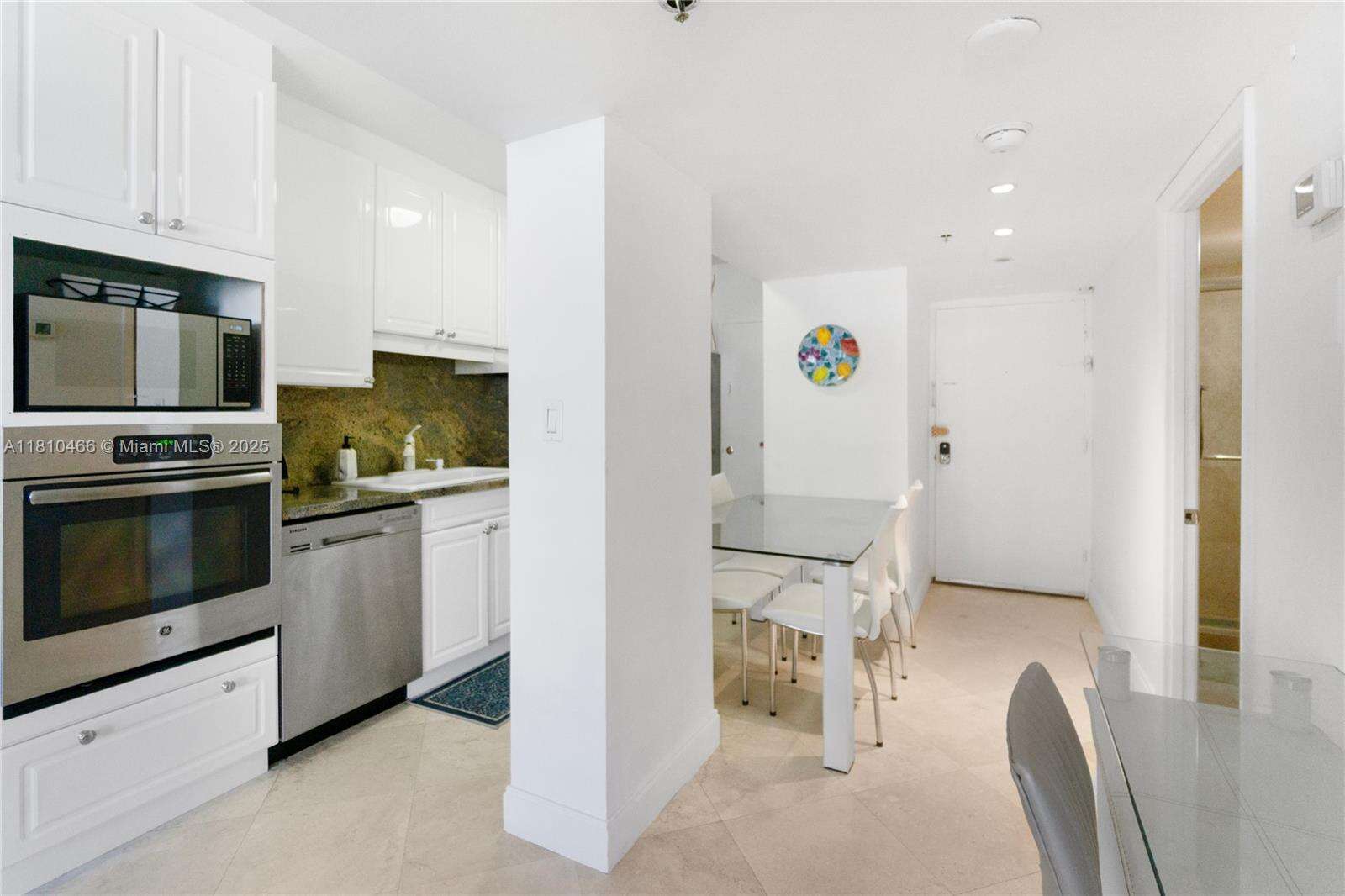 Decoplage Unit #827 | Picture 9