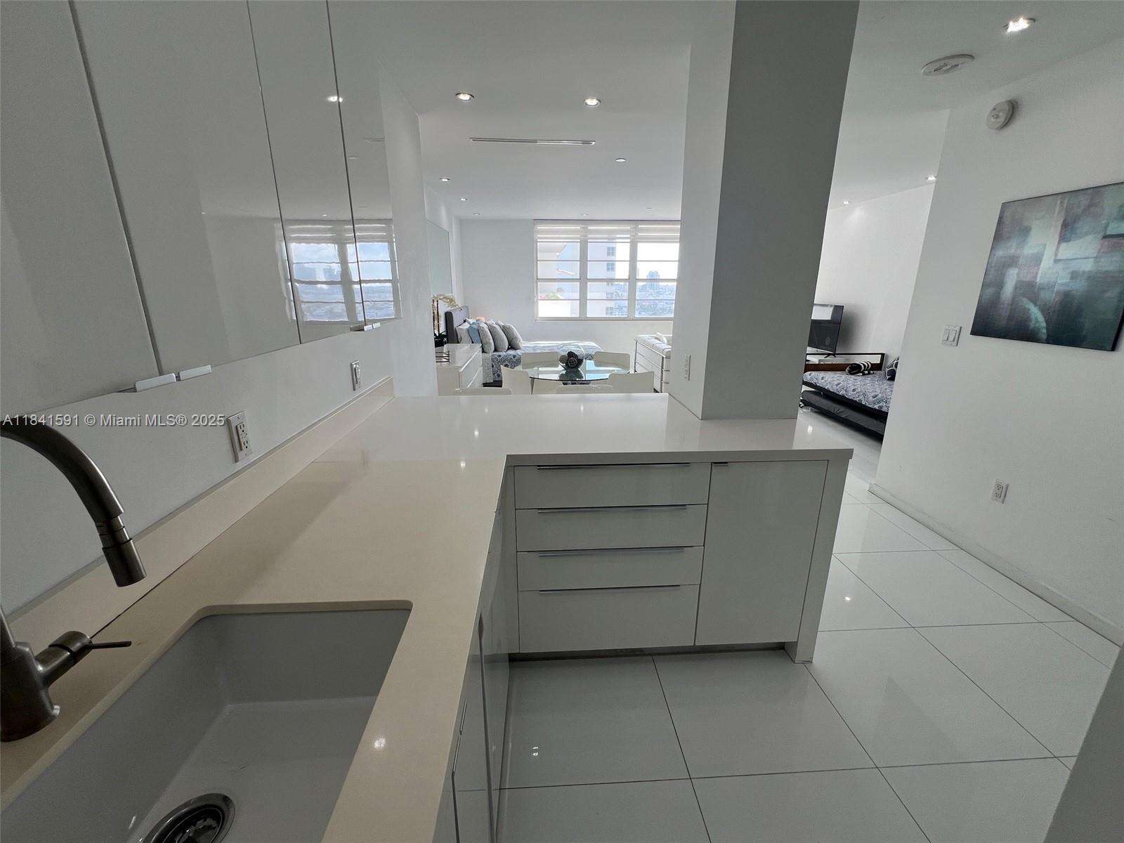 Decoplage Unit #1601 | Picture 13