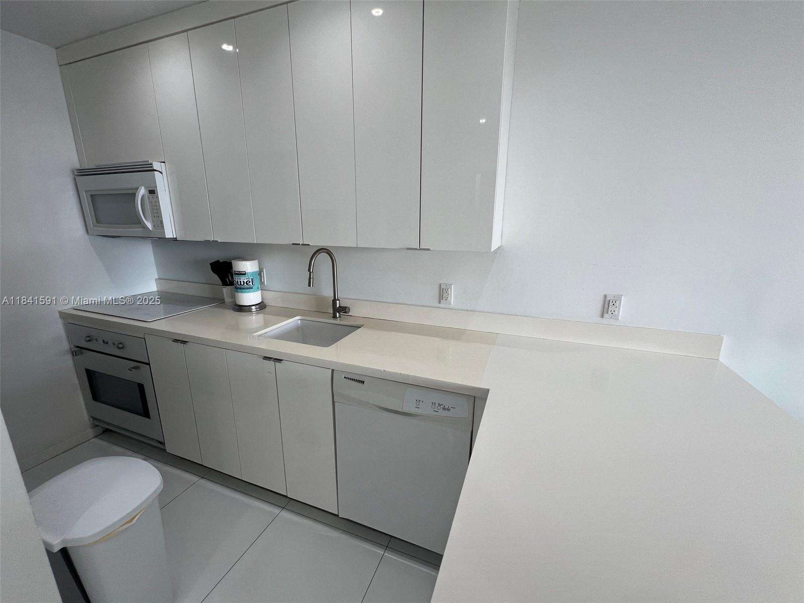 Decoplage Unit #1601 | Picture 14