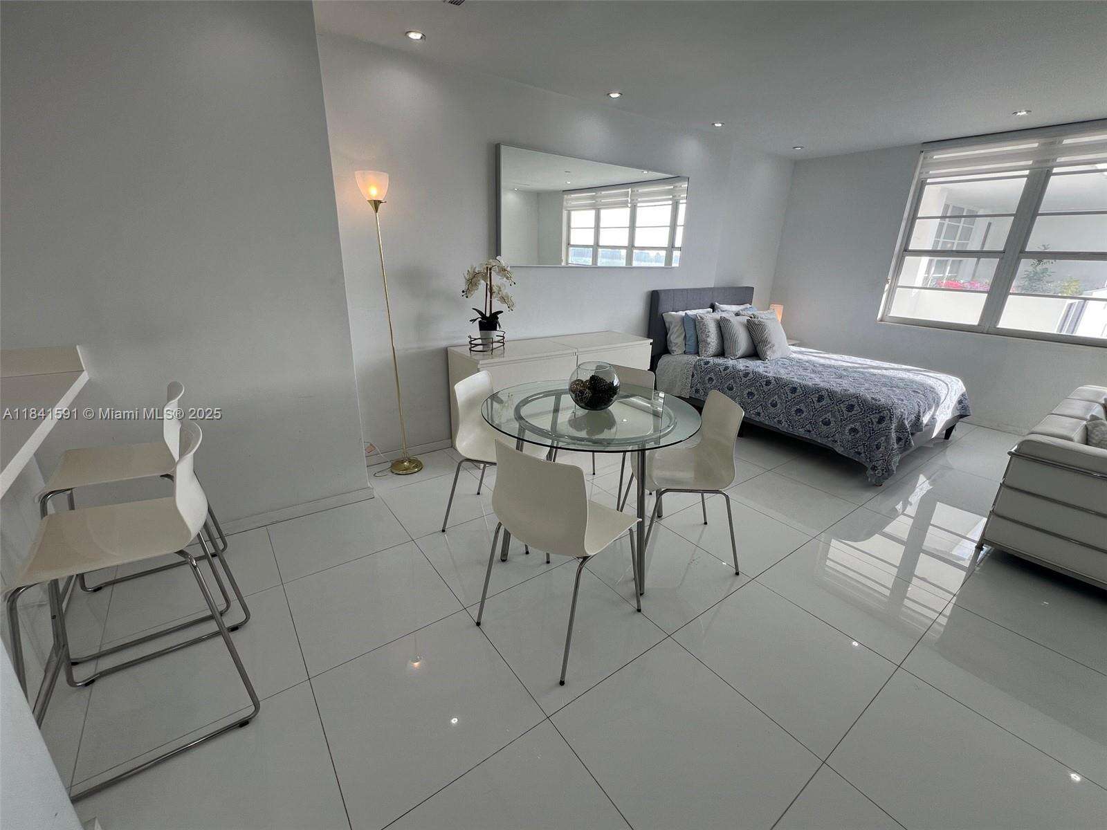 Decoplage Unit #1601 | Picture 9