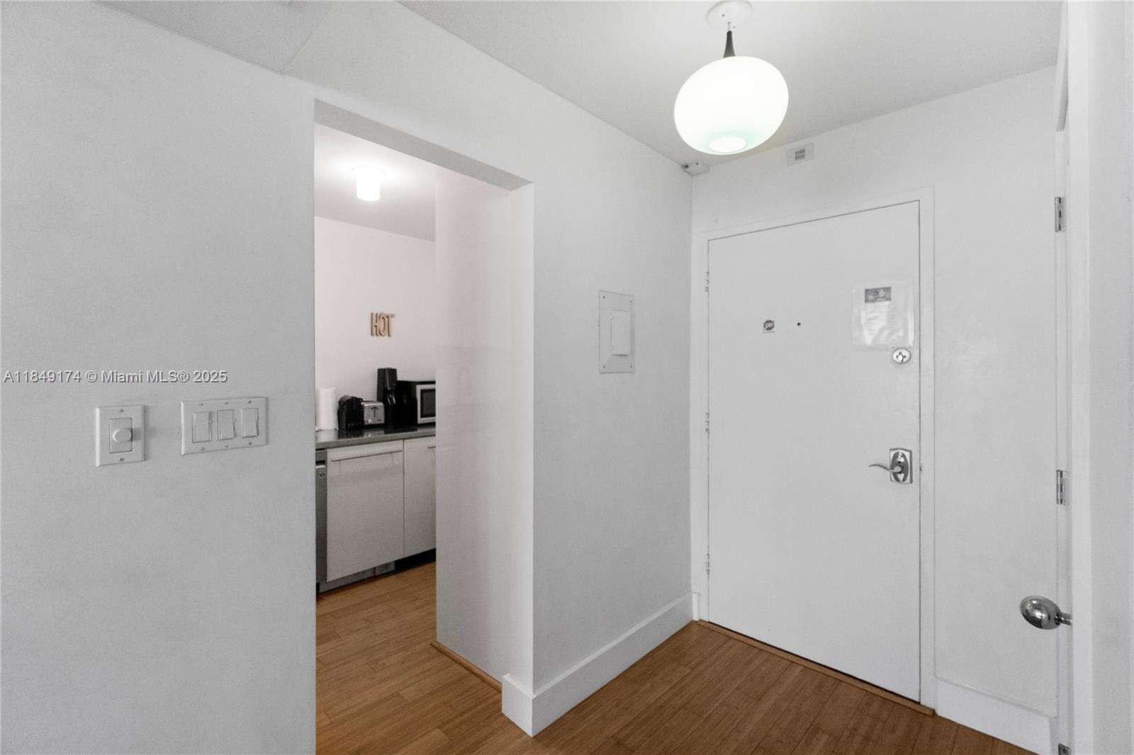 Decoplage Unit #923 | Picture 17