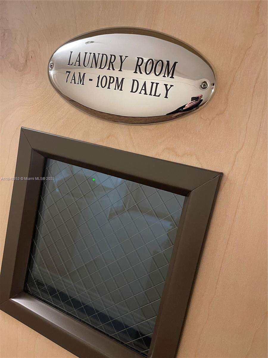 Decoplage Unit #833 | Picture 14