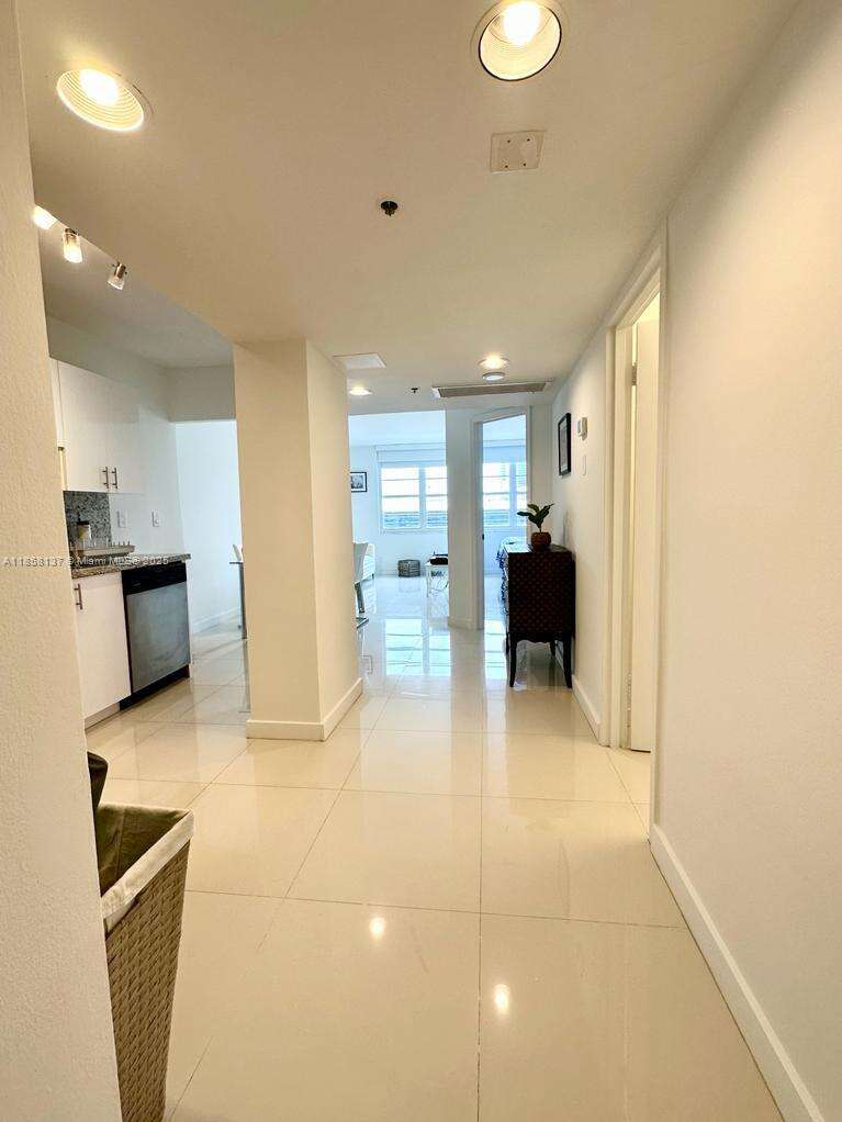 Decoplage Unit #1406 | Picture 8